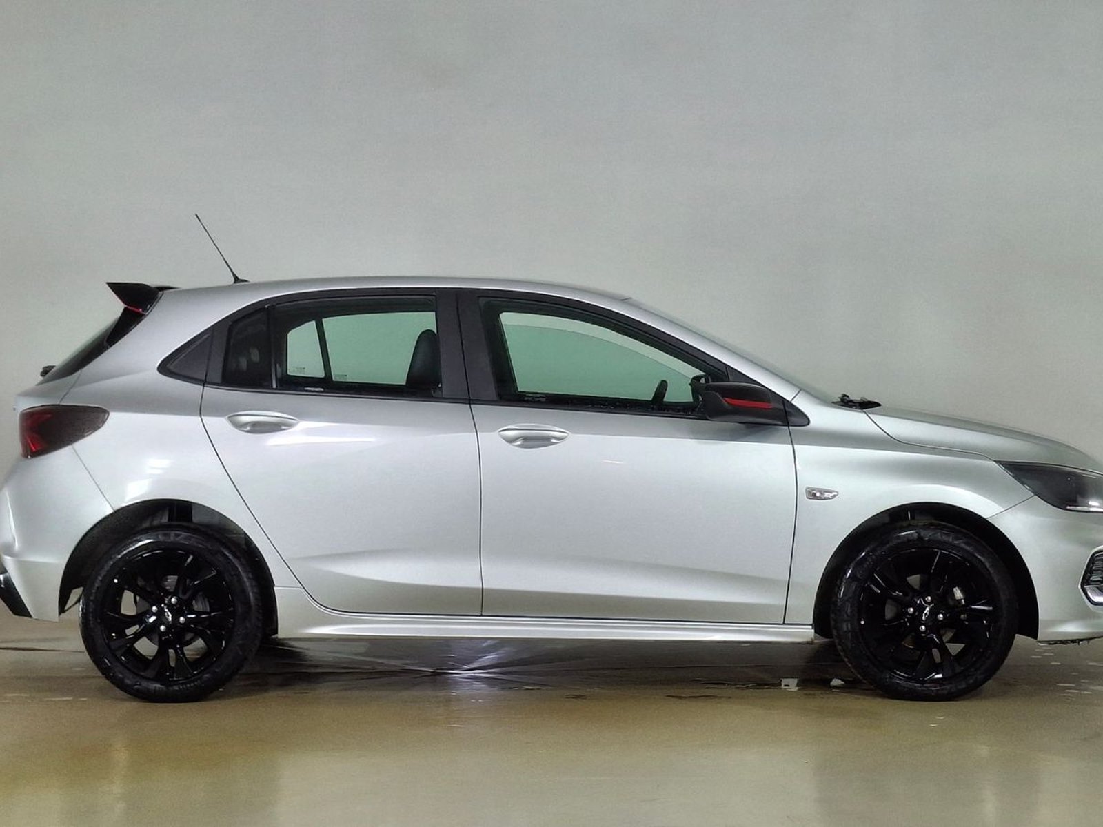 Chevrolet Onix 2021 - Foto 4 de 15