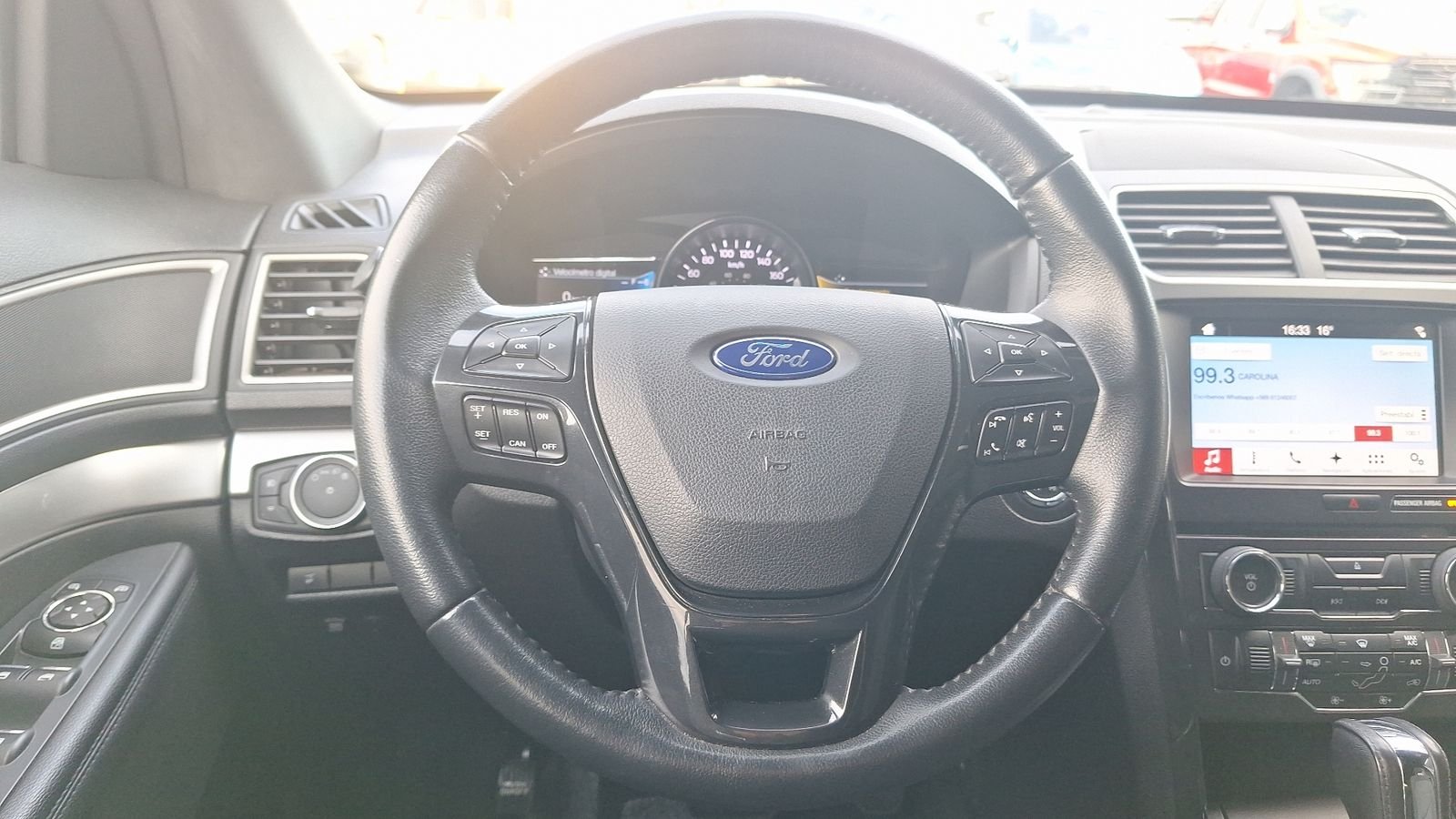 Ford Explorer 2017 - Imagen 8 de 16