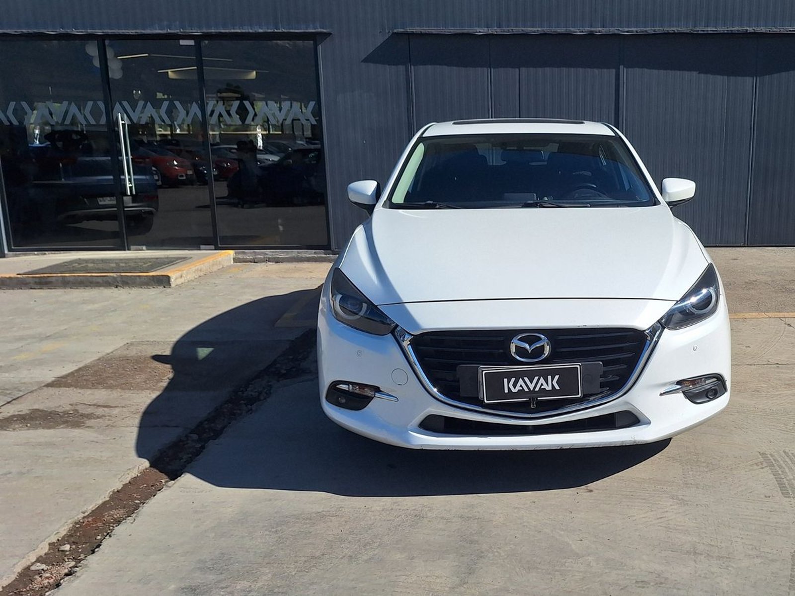 Mazda Mazda 3 2018 - Foto 2 de 4
