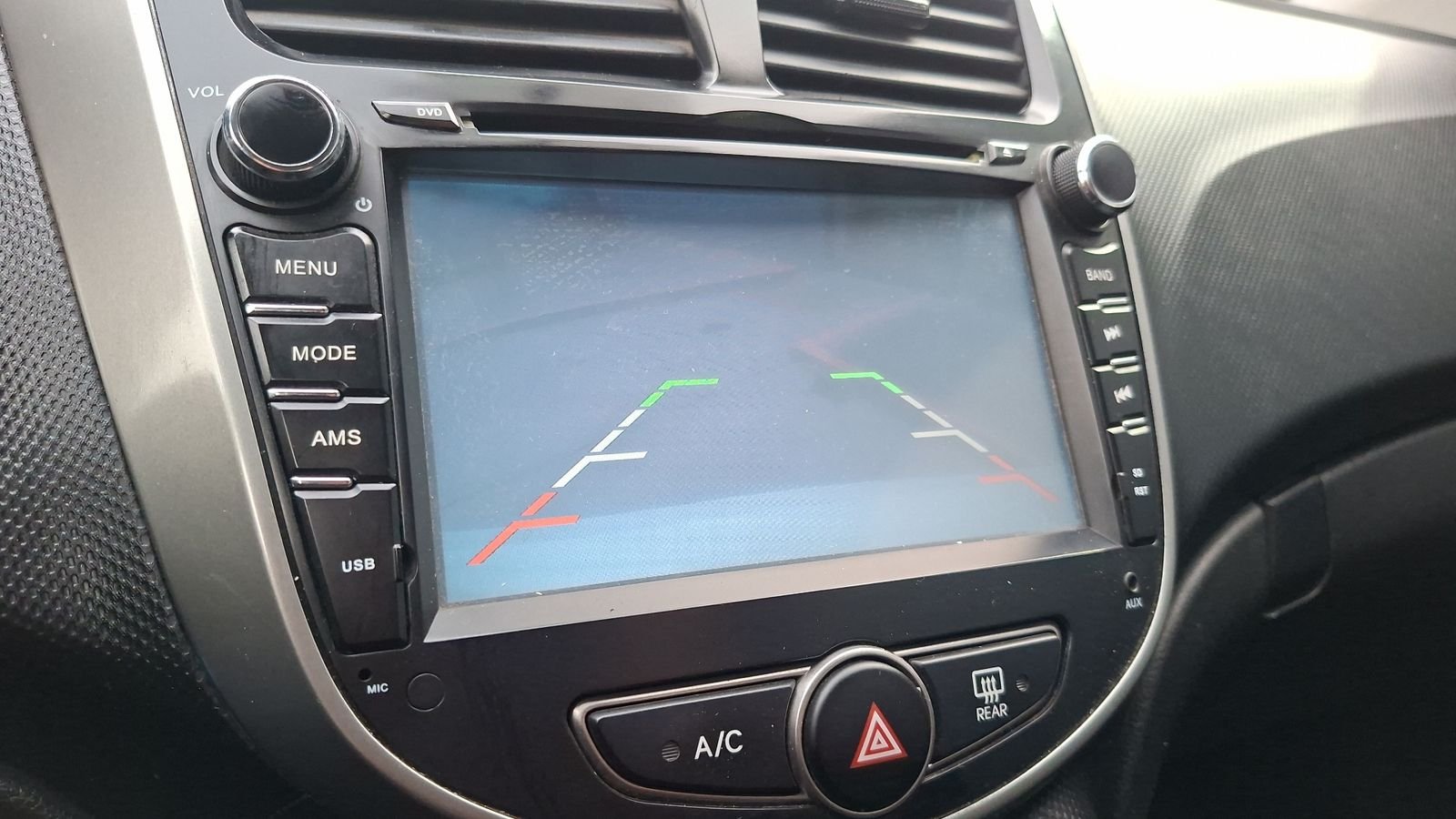 Hyundai Accent 2017 - Imagen 12 de 15