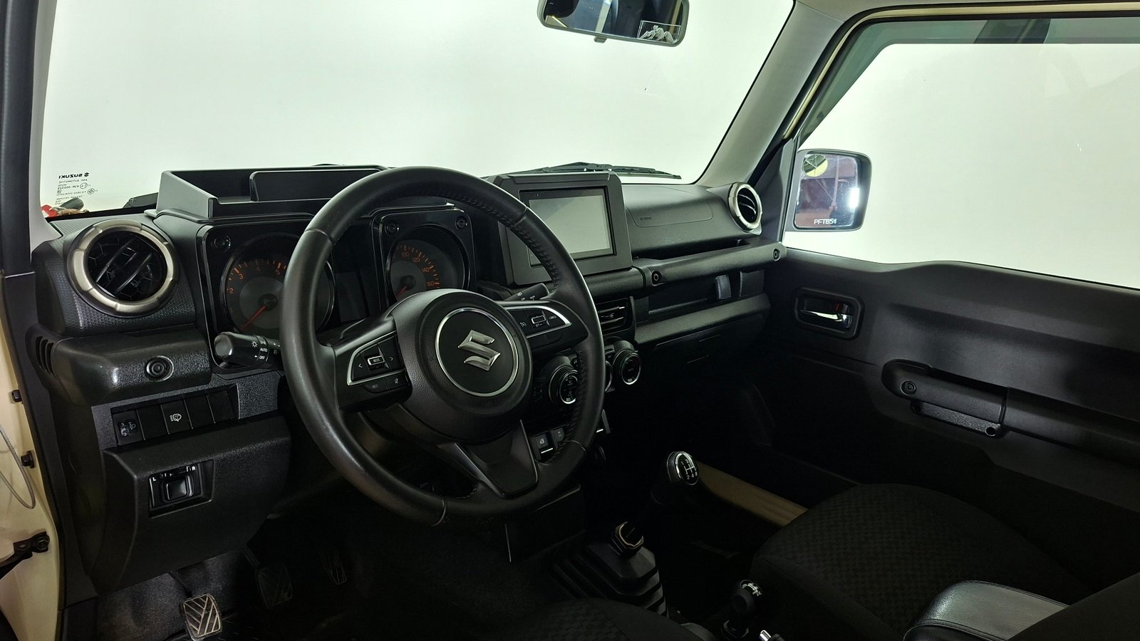 Suzuki Jimny 2020 - Imagen 8 de 17