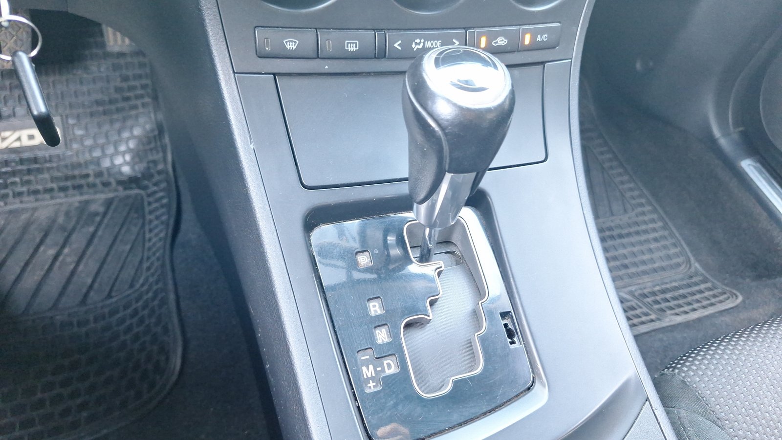 Mazda Mazda 3 2014 - Imagen 11 de 15