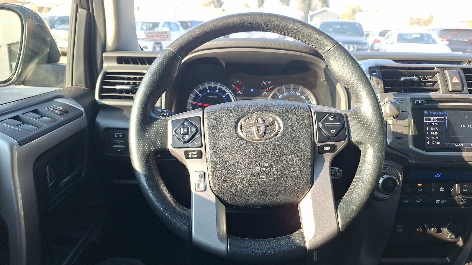 Toyota 4Runner 2018 - Imagen 8 de 17