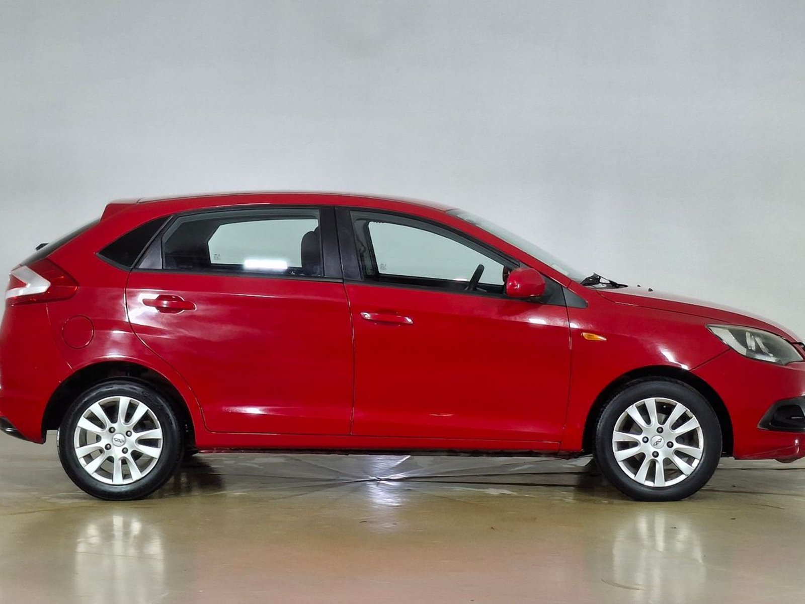 Chery Fulwin2 2018 - Foto 4 de 15