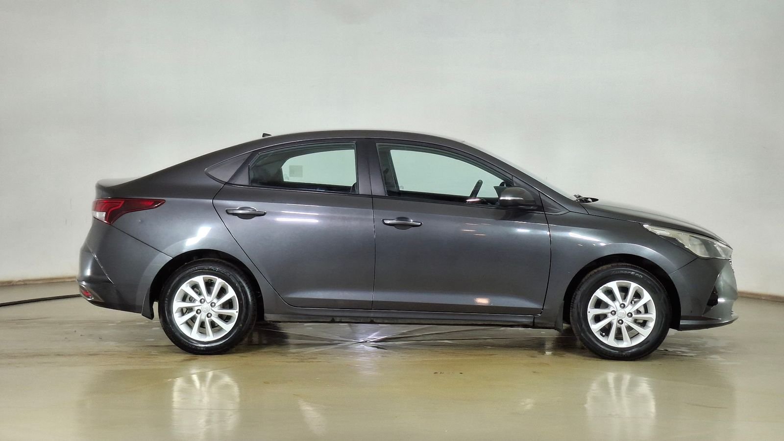 Hyundai Accent 2023 - Imagen 4 de 16