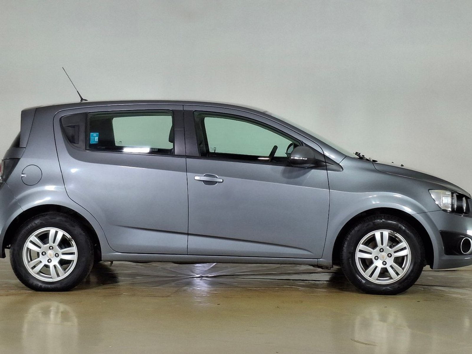 Chevrolet Sonic 2014 - Foto 4 de 15