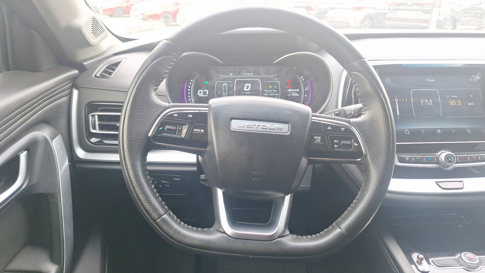Jetour X70 2023 - Imagen 8 de 17