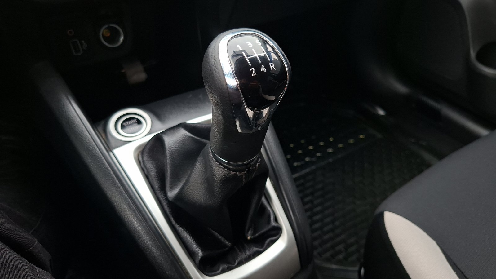 Nissan Versa 2021 - Imagen 11 de 15