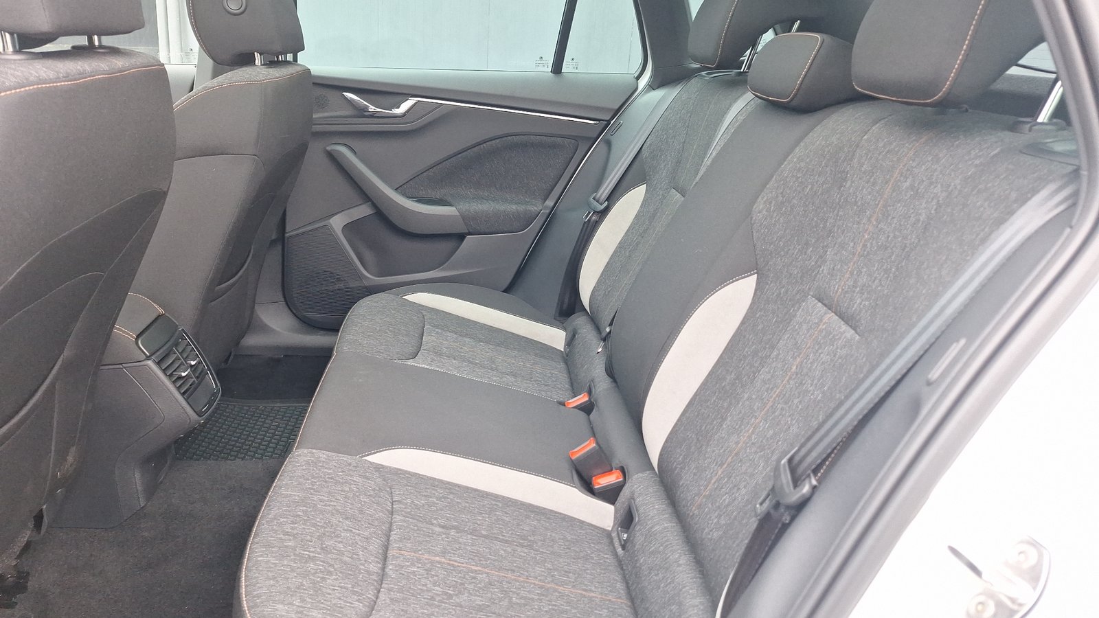 Skoda Kamiq 2024 - Imagen 14 de 16