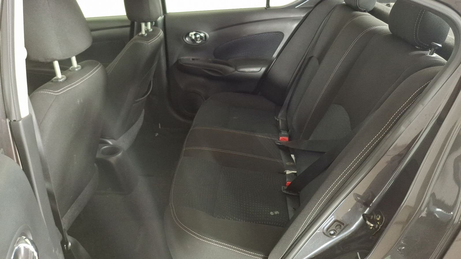 Nissan Versa 2018 - Imagen 14 de 16