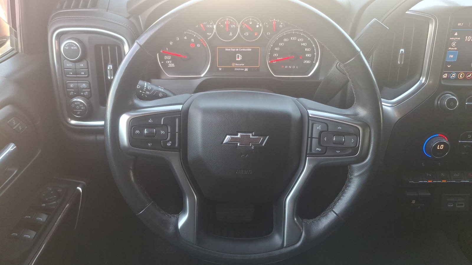 Chevrolet Silverado 2022 - Imagen 9 de 18