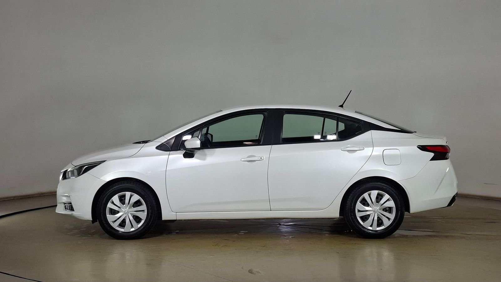 Nissan Versa 2022 - Imagen 7 de 16