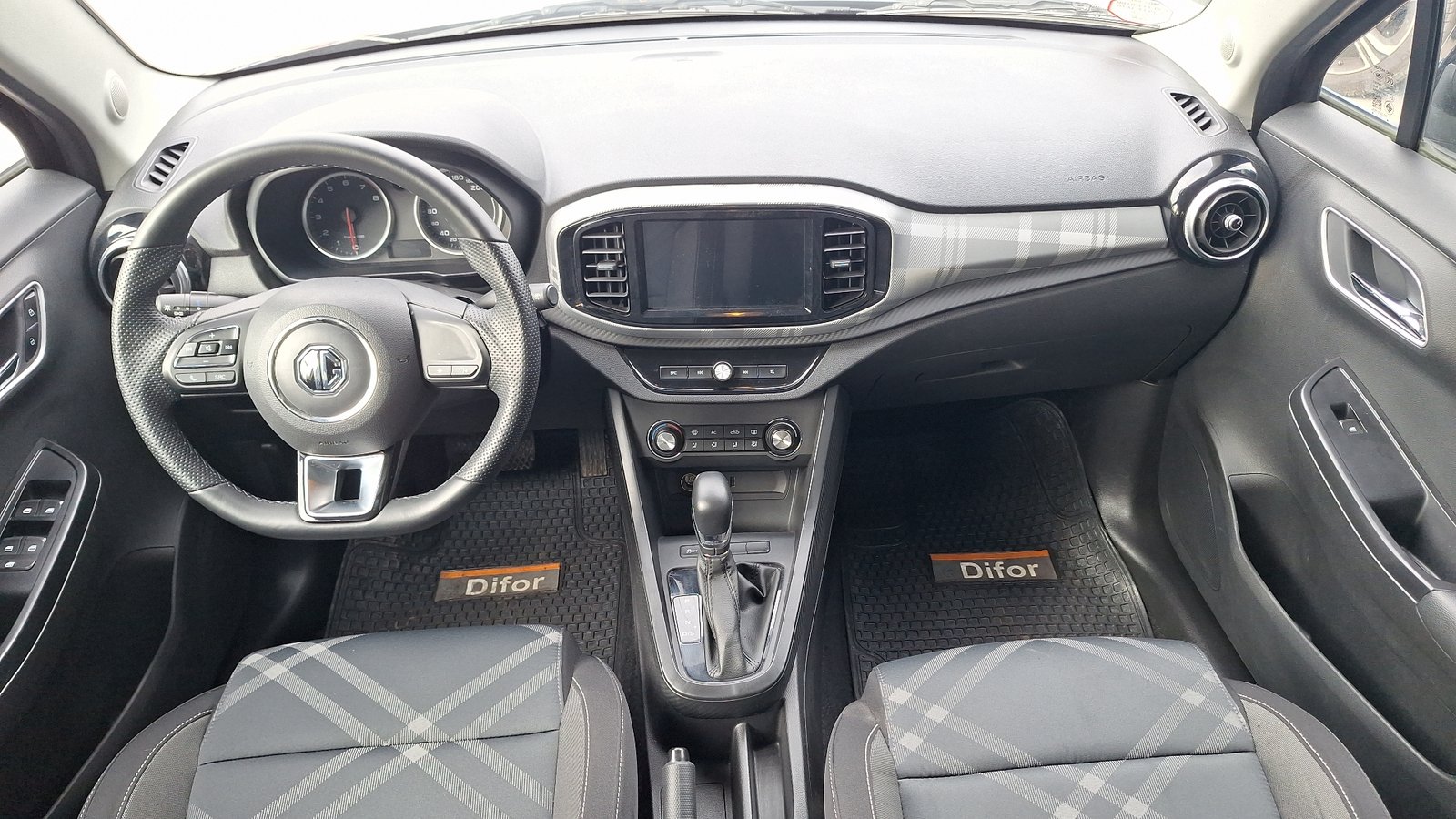Mg 3 2025 - Imagen 6 de 15