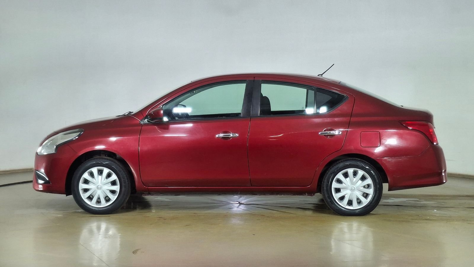 Nissan Versa 2016 - Imagen 7 de 15