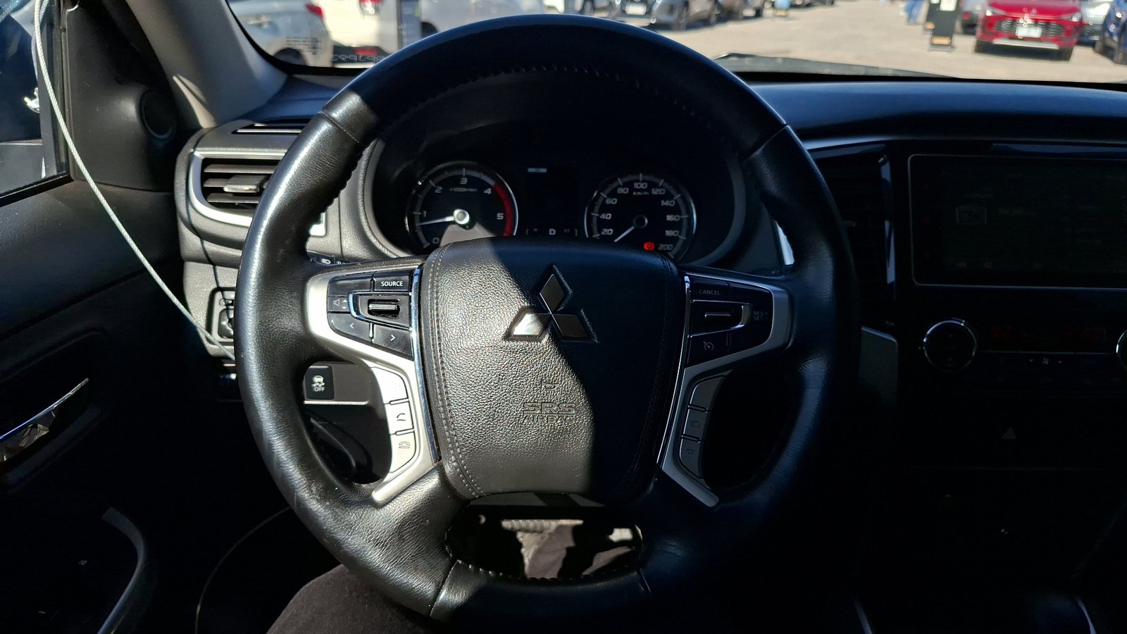 Mitsubishi L200 2022 - Imagen 8 de 15