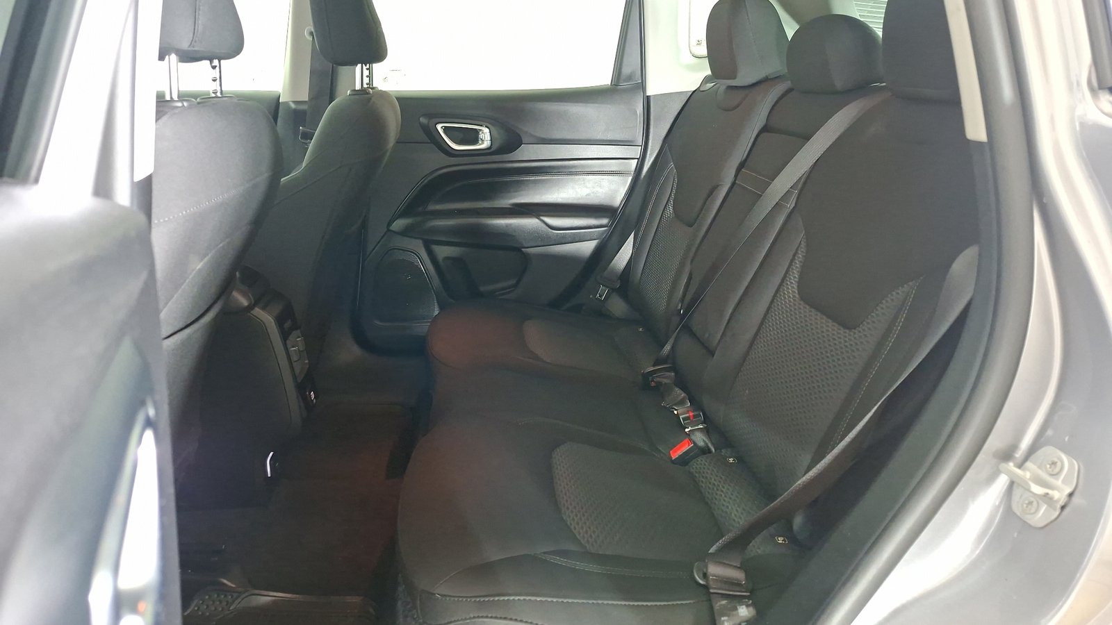 Jeep Compass 2023 - Imagen 15 de 17