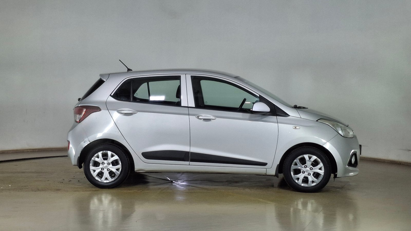 Hyundai Grand I10 2017 - Imagen 4 de 16