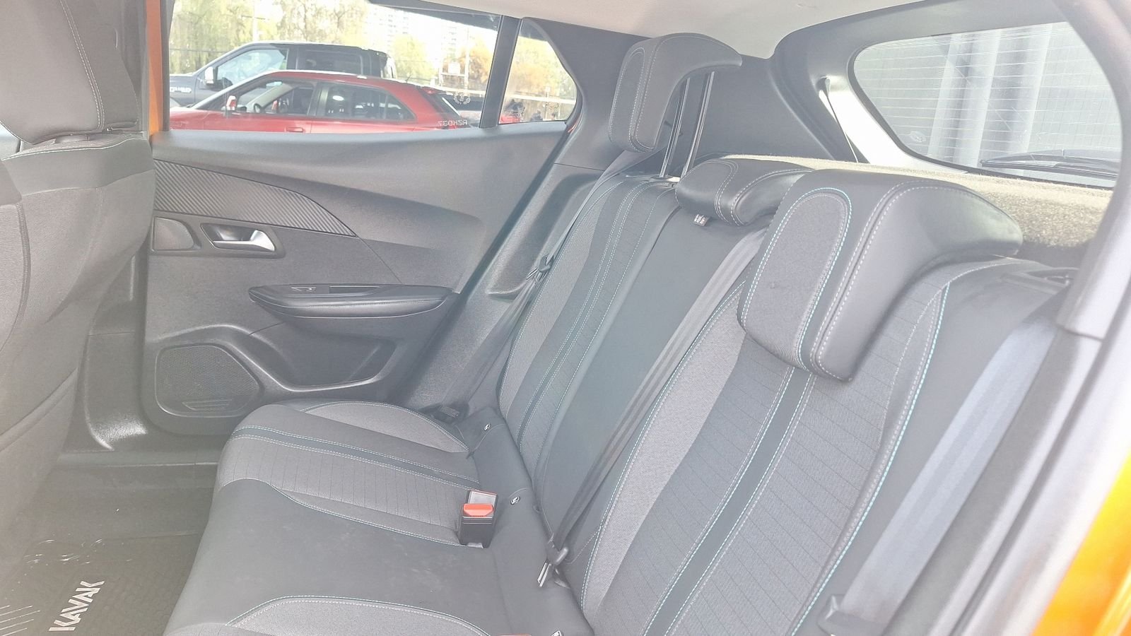 Peugeot 2008 2022 - Imagen 13 de 15