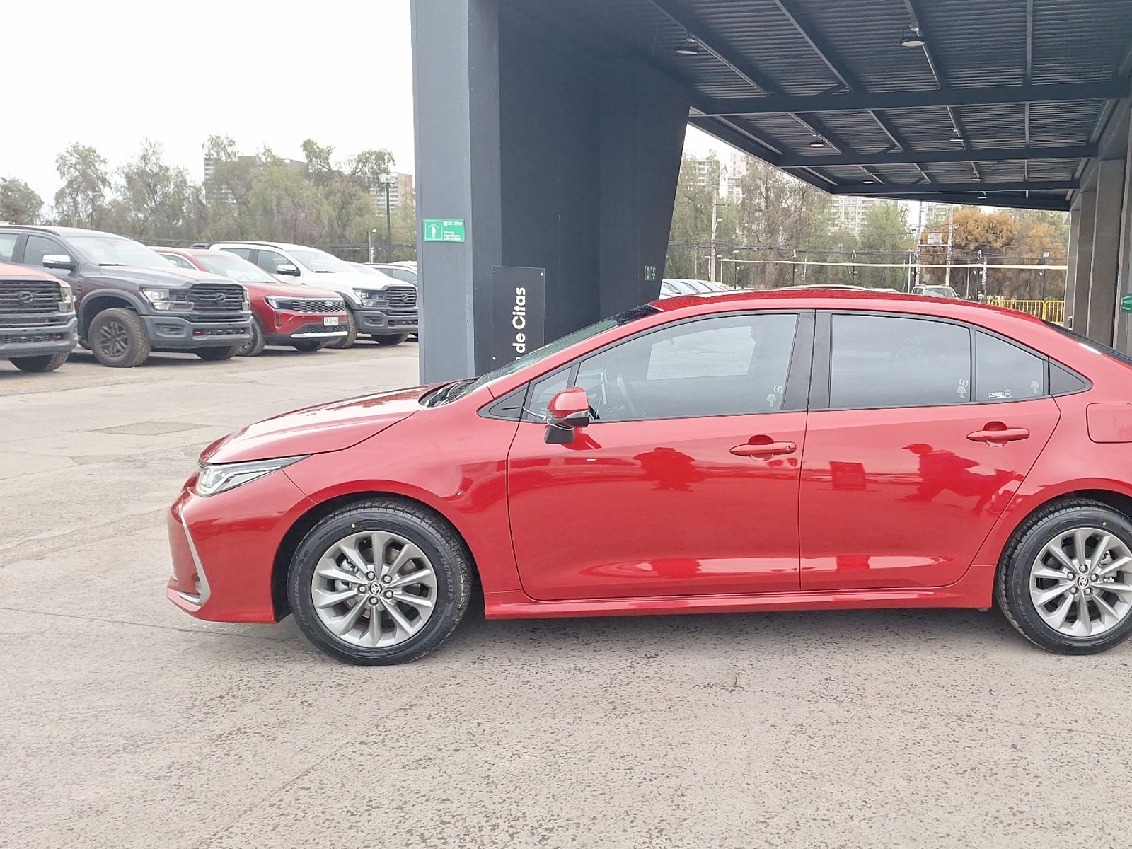 Toyota Corolla 2022 - Foto 2 de 15