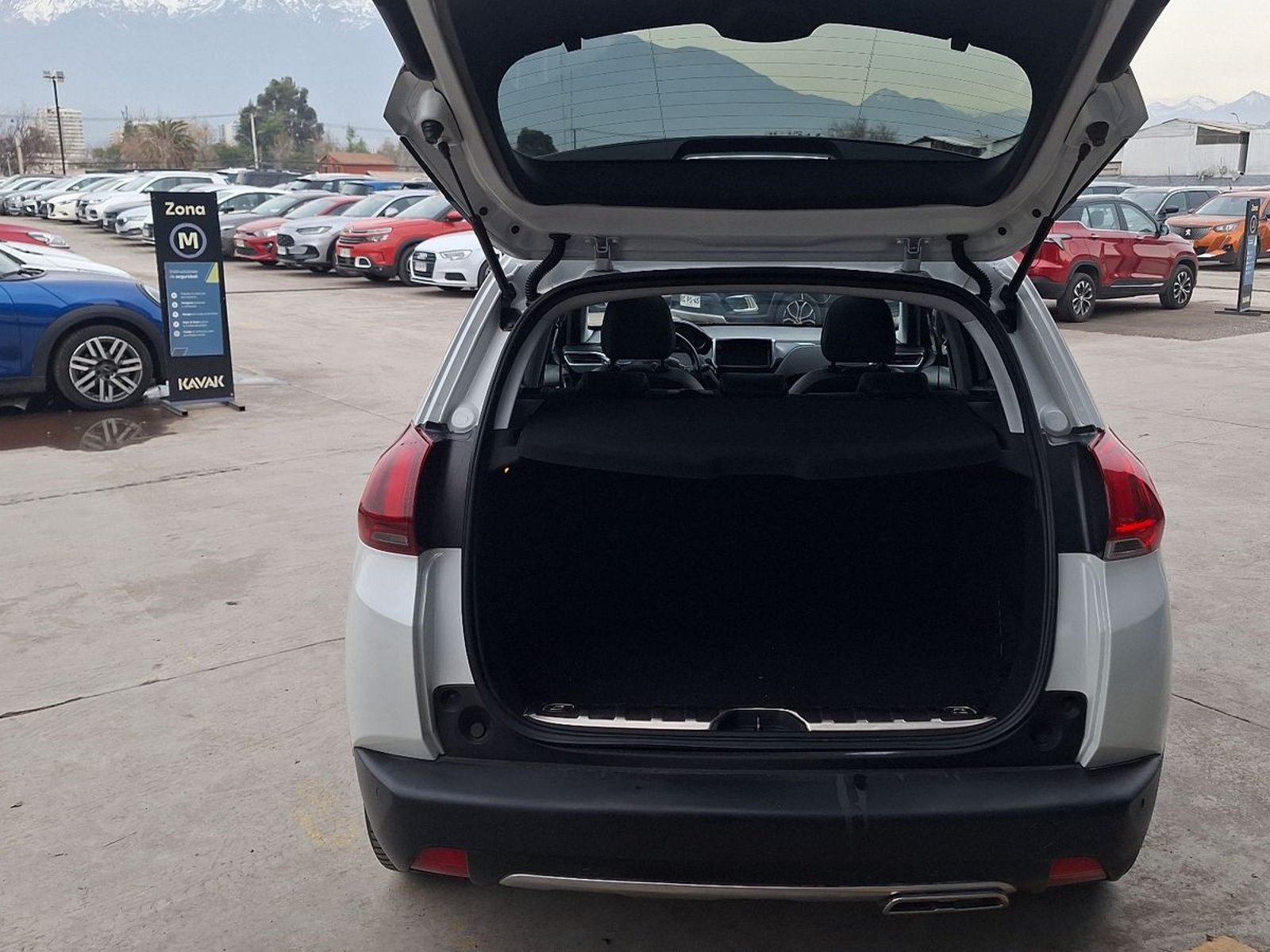 Peugeot 2008 2019 - Foto 4 de 16