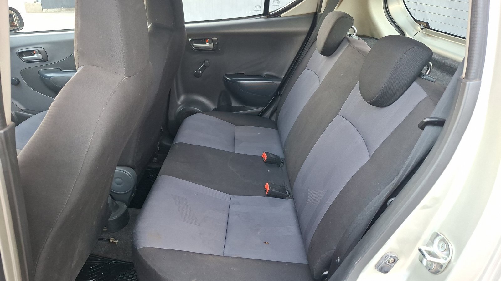 Suzuki Celerio 2015 - Imagen 13 de 14