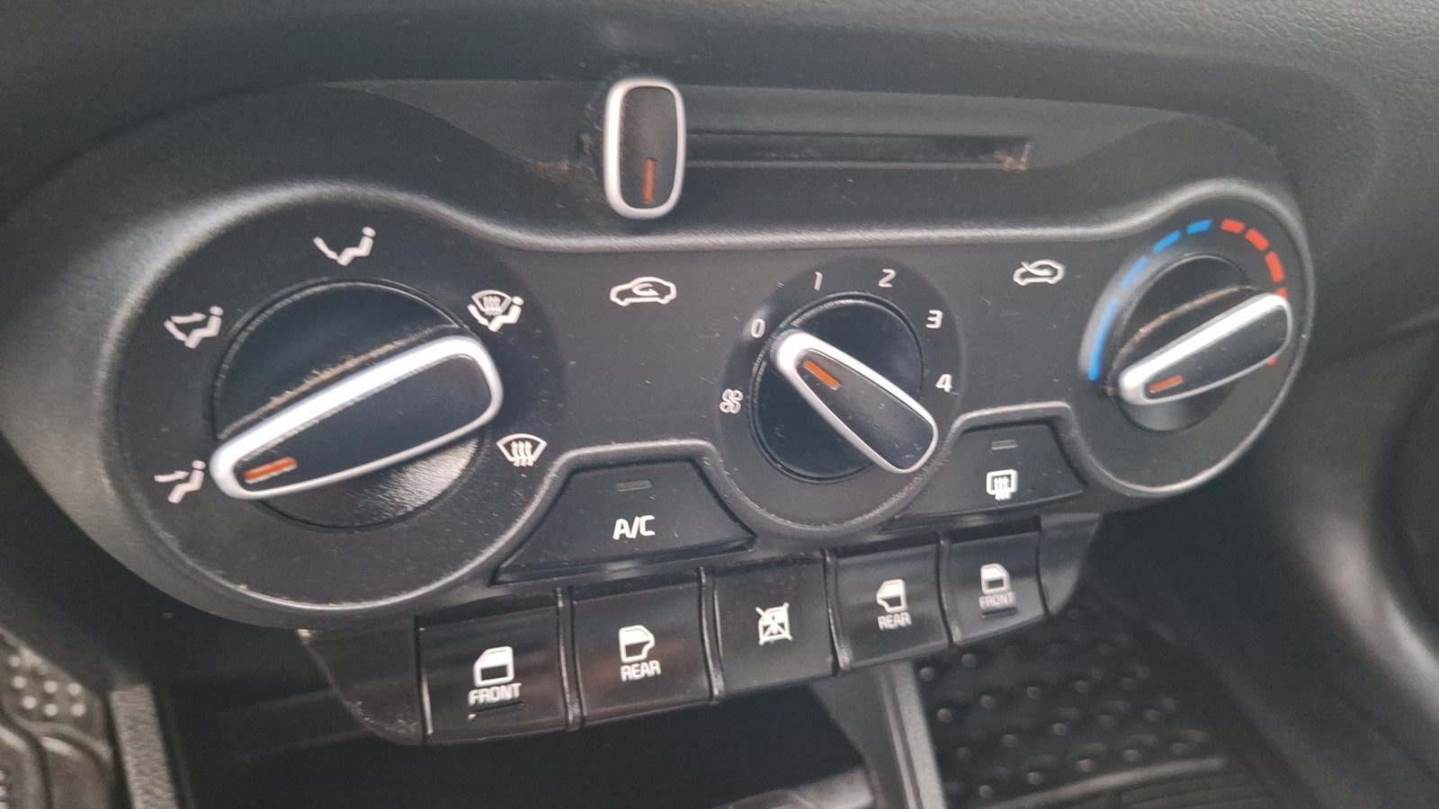 Kia Soluto 2020 - Imagen 15 de 15