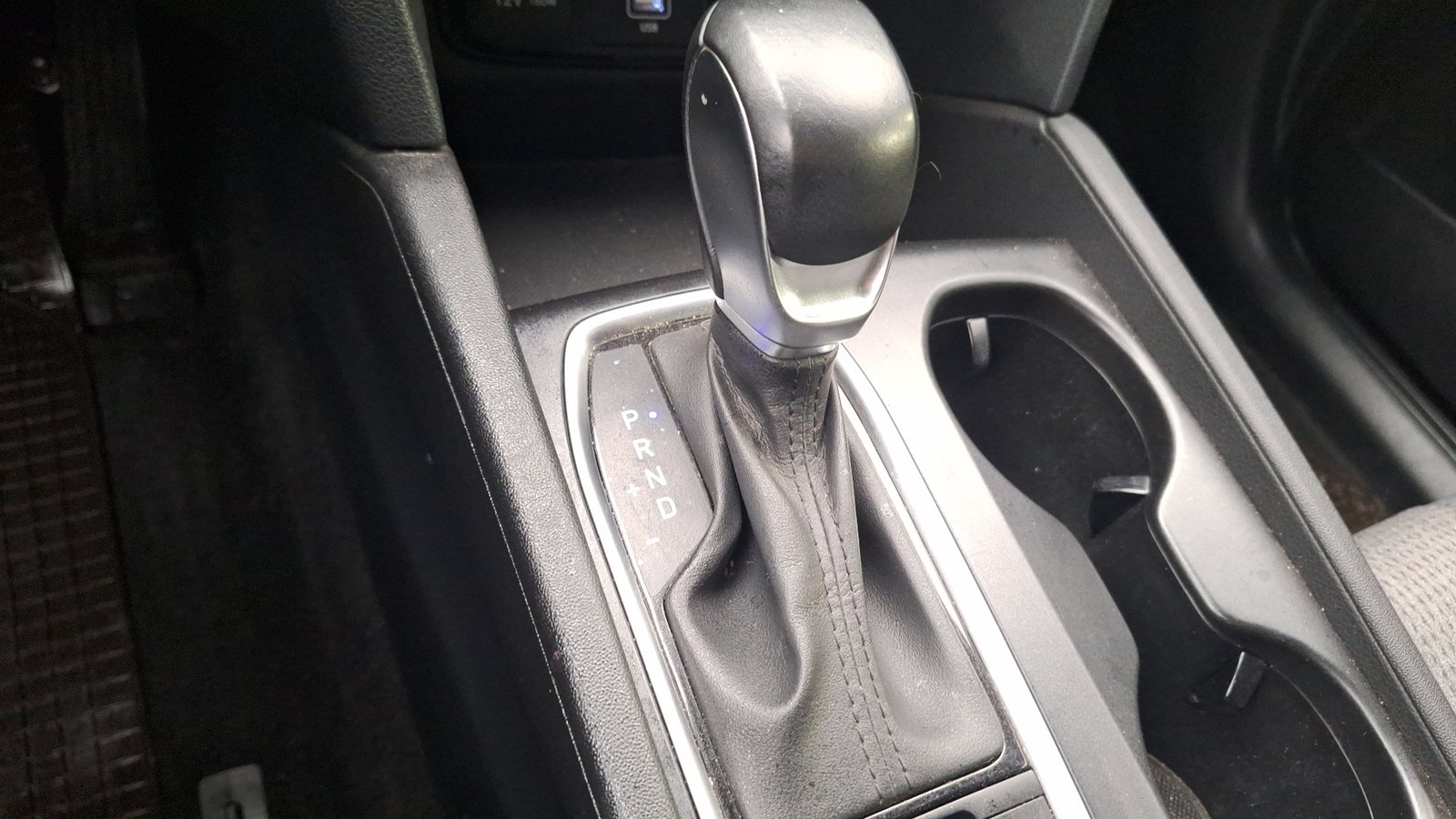 Hyundai Santa Fe 2023 - Imagen 11 de 16