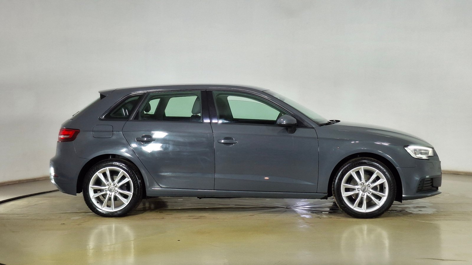 Audi A3 2019 - Foto 4 de 15