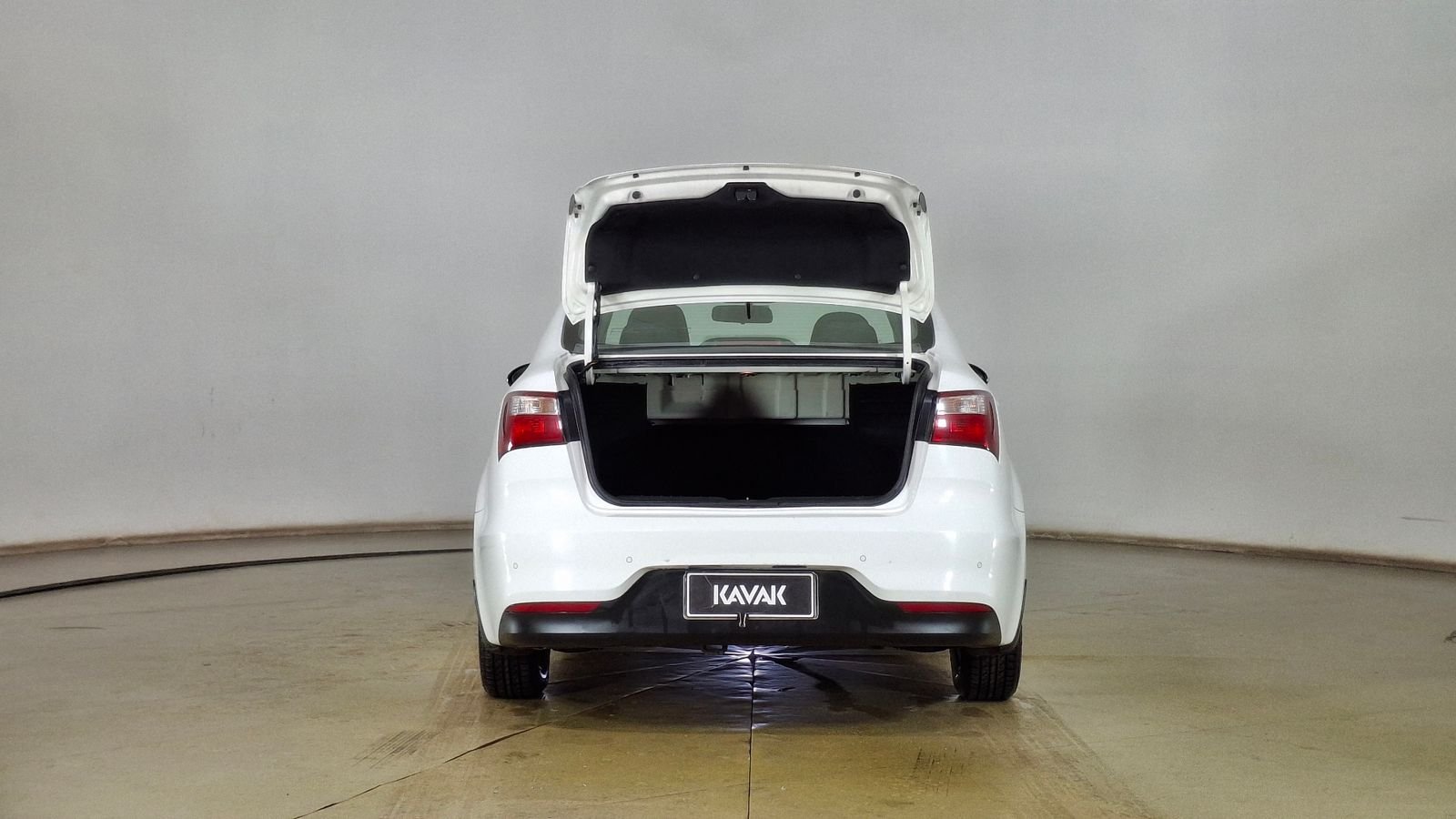 Kia RIO 4 2017 - Imagen 6 de 15