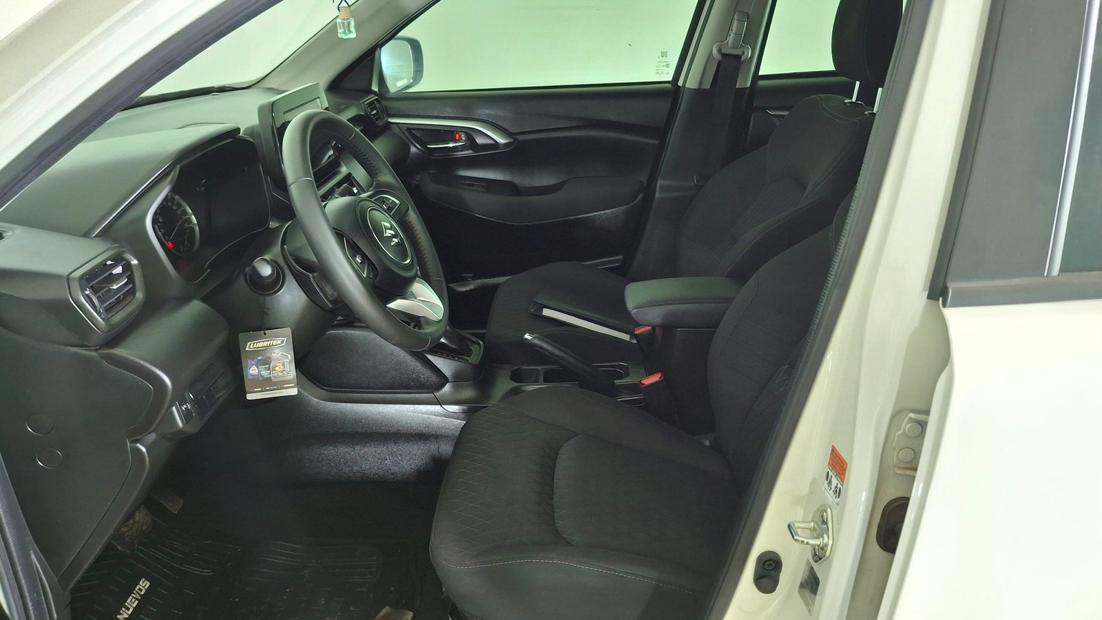 Suzuki Grand Vitara 2025 - Imagen 12 de 15