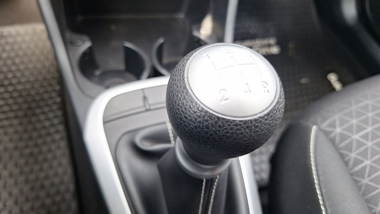 Kia MORNING 2023 - Imagen 11 de 15