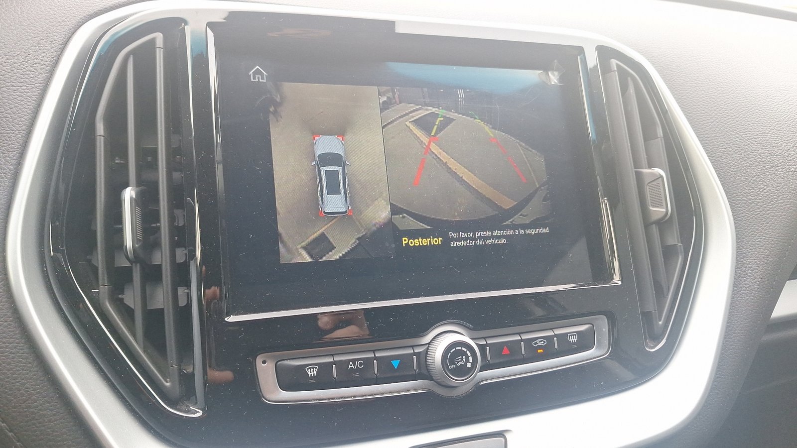 Jetour X70 2023 - Imagen 12 de 17