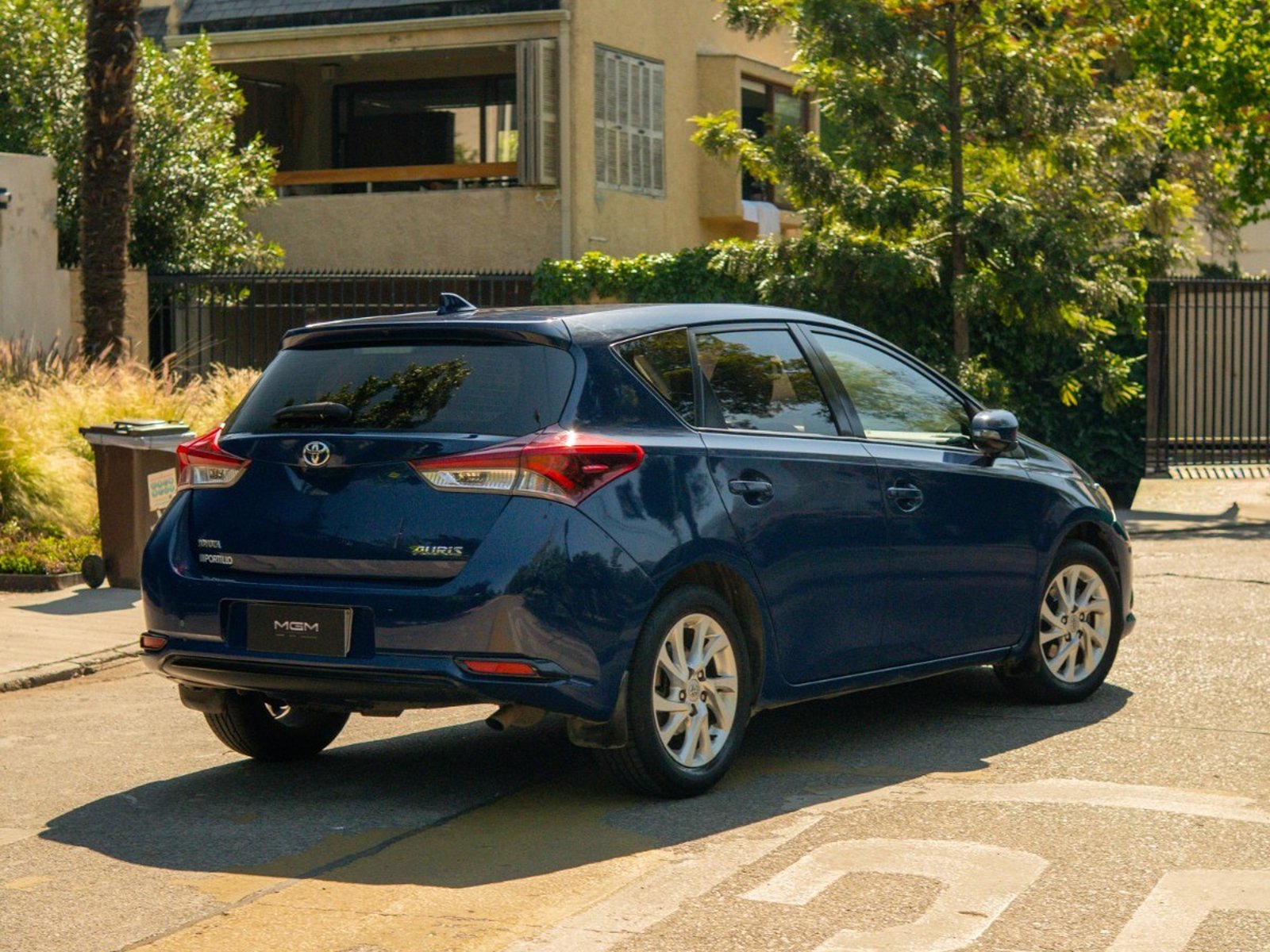 Toyota AURIS LEI 1.6 ¡Recién Llegado! ; ;• ; ; ; ;• ; ;Patente 3 ; ;• ; ;AZUL 2019 - Foto 5 de 10