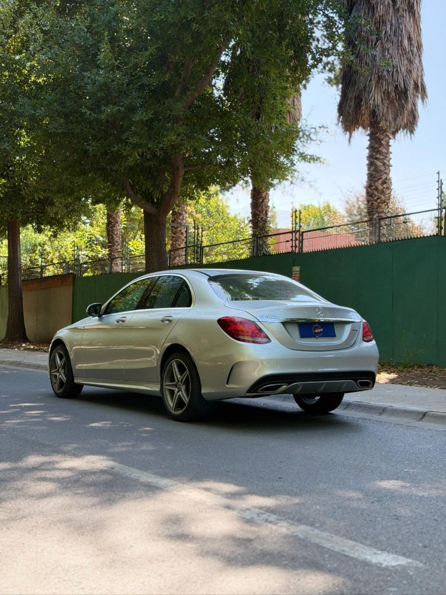 Mercedes-Benz C200 2.0 ; ;• ; ;Patente 9 ; ;• ; ;GRIS 2017 - Imagen 10 de 10