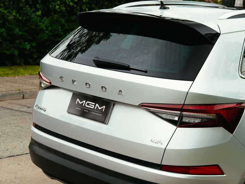 Skoda KAROQ 2.0 4X4 ¡Recién Llegado! ; ;• ; ; ; ;• ; ; ; ;• ; ;Patente 0 ; ;• ; ;PLATEADO 2022 - Imagen 10 de 10