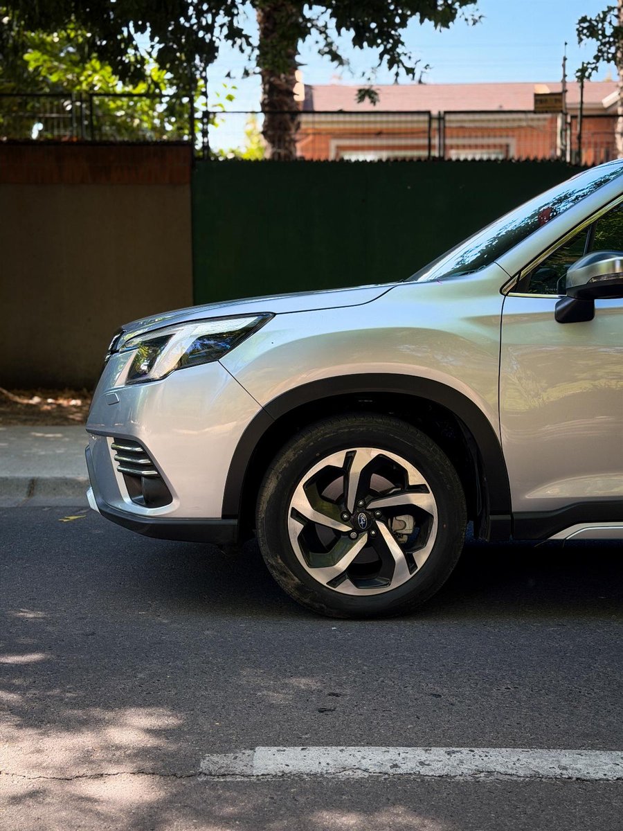 SUBARU FORESTER 2.0I AWD CVT LIMITED EYESIGHT 2024 - Imagen 4 de 9