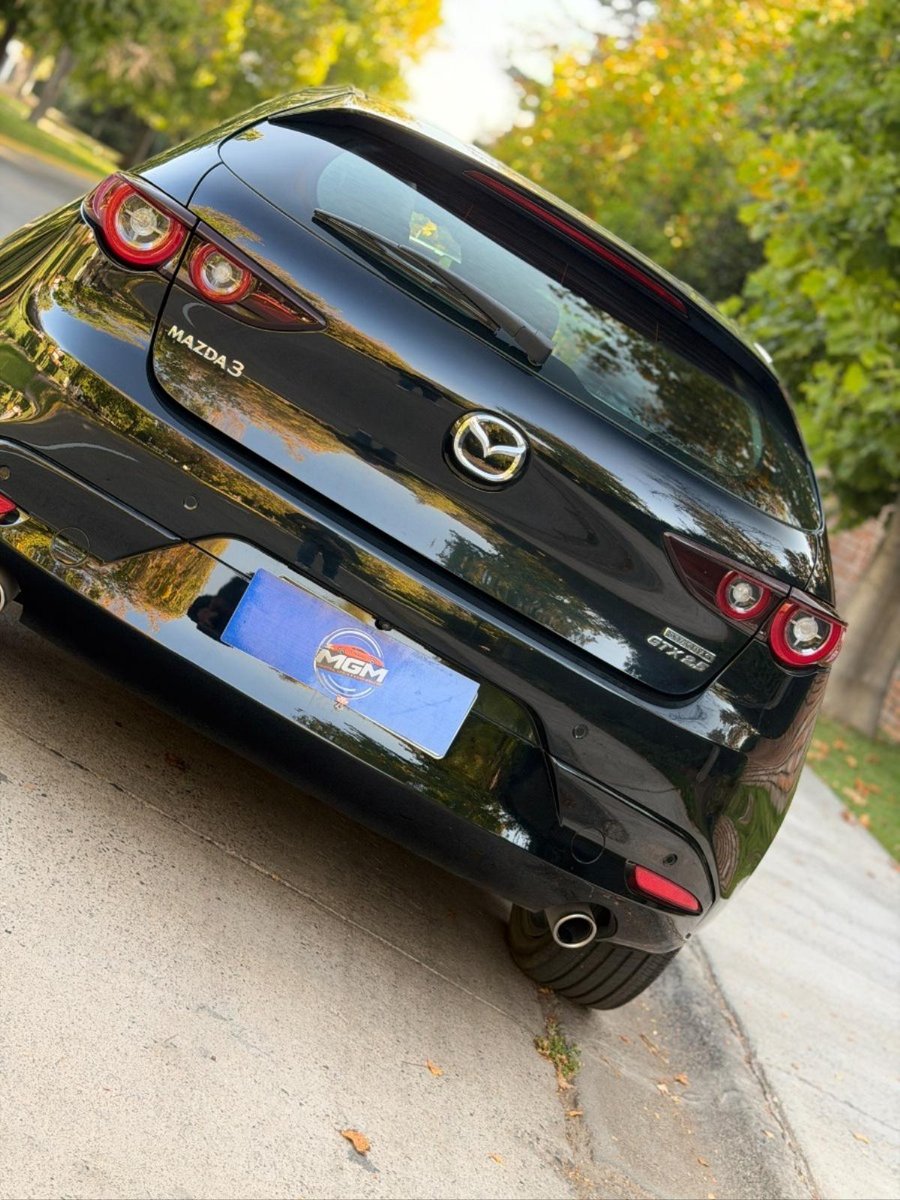 MAZDA 3 2.5 Skyactiv-G GTX 2023 - Imagen 8 de 10
