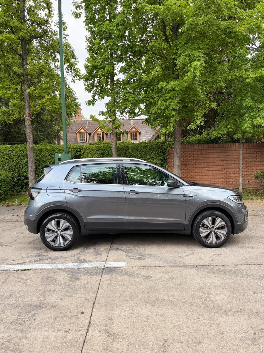 VOLKSWAGEN T-CROSS HIGHLINE 2021 - Imagen 4 de 9