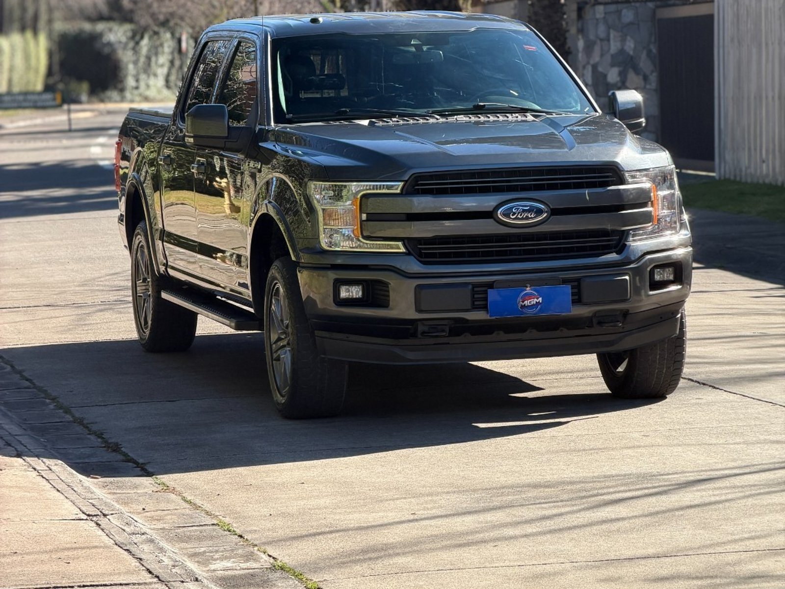 Ford F-150 Lariat Sport 2020 - Foto 4 de 10