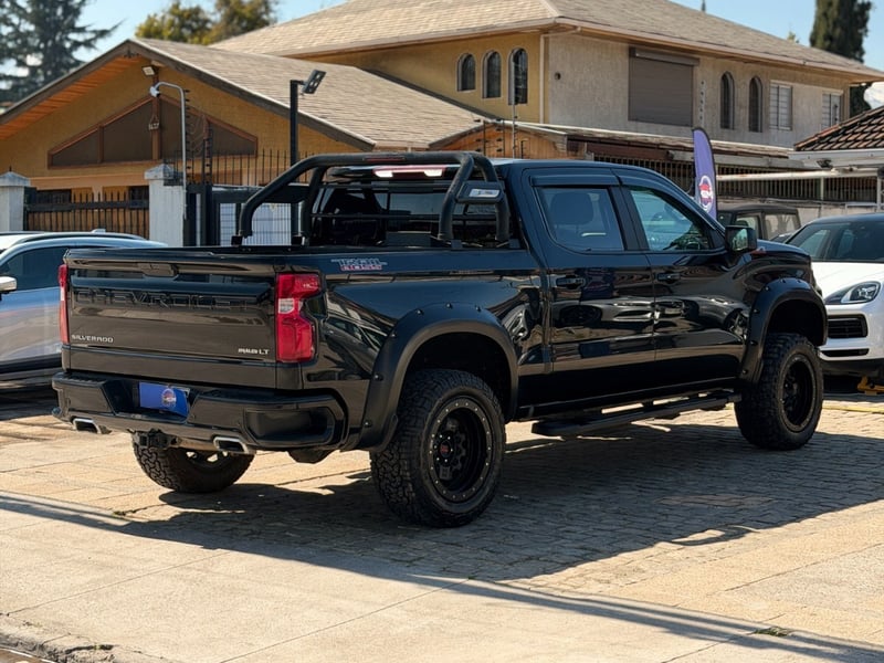 Chevrolet SILVERADO LT ; ;• ; ;Patente 3 ; ;• ; ;NEGRO 2021 - Imagen 7 de 10
