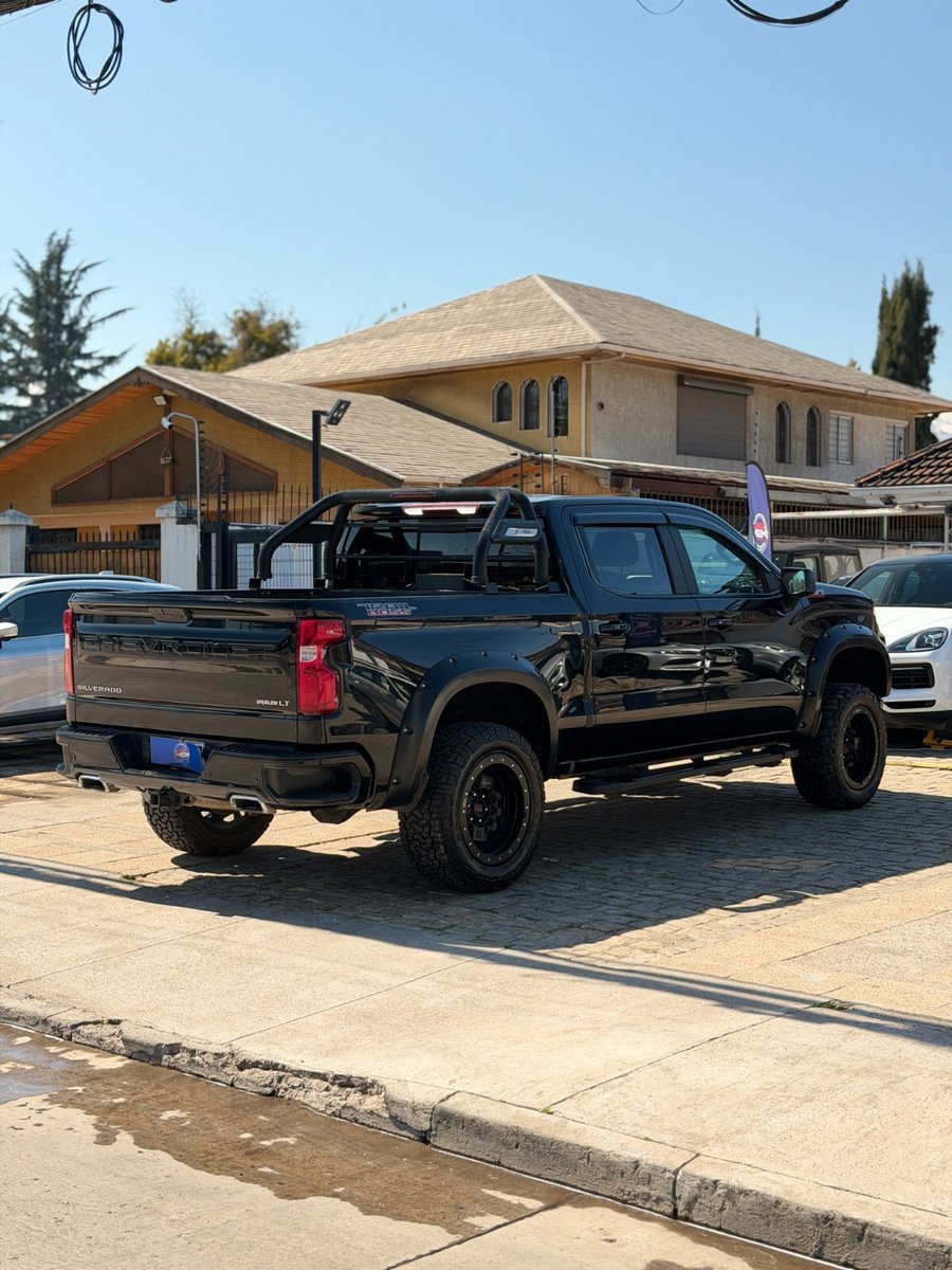Chevrolet SILVERADO LT ¡Recién Llegado! ; ;• ; ; ; ;• ; ;Patente 3 ; ;• ; ;NEGRO 2021 - Imagen 7 de 10