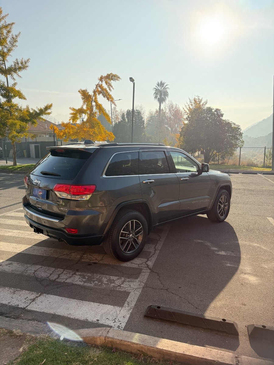 JEEP GRAND CHEROKEE Limited 4WD Auto 2018 - Imagen 7 de 10