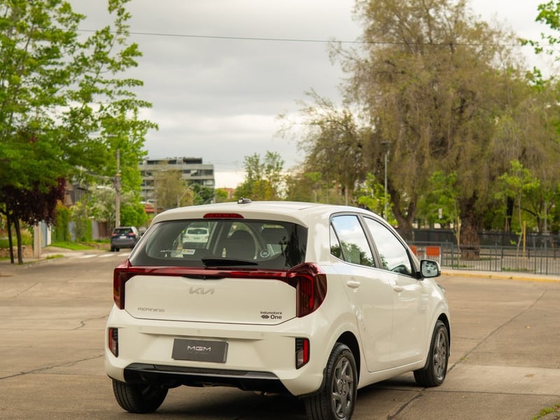 Kia MORNING EX FULL 1.2 ¡Recién Llegado! ; ;• ; ; ; ;• ; ;Patente 5 ; ;• ; ;BLANCO 2026 - Imagen 9 de 10