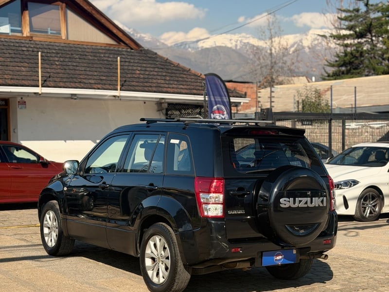 Suzuki GRAND NOMADE GLX 2.4 Patente 7 ; ;• ; ;NEGRO 2017 - Imagen 9 de 10