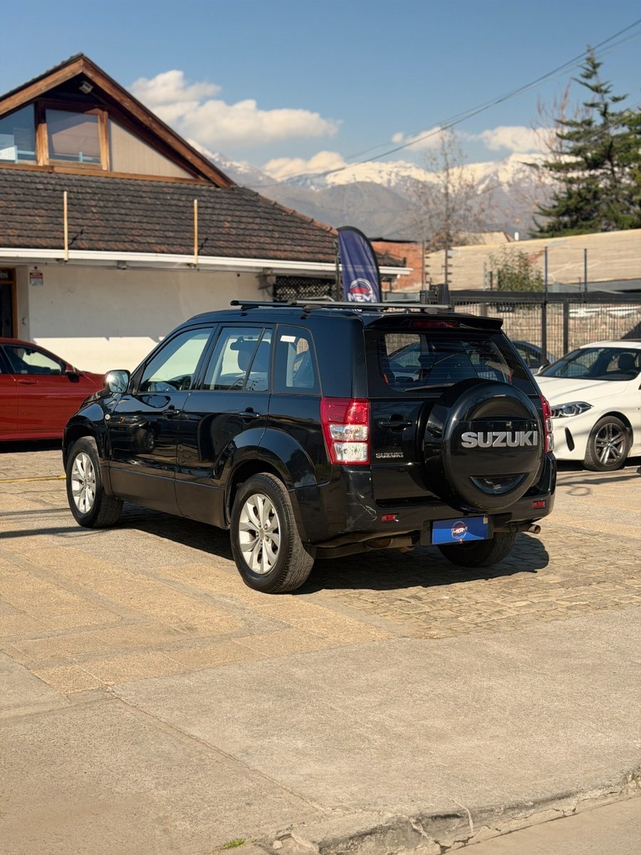 Suzuki GRAND NOMADE GLX 2.4 ¡Recién Llegado! ; ;• ; ;Patente 7 ; ;• ; ;NEGRO 2017 - Imagen 9 de 10