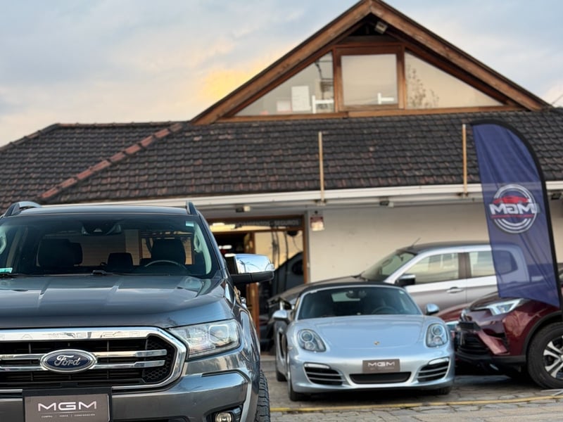 Ford RANGER LIMITED 3.2 4X4 ; ;• ; ; ; ;• ; ;Patente 6 ; ;• ; ;GRIS 2022 - Imagen 4 de 10