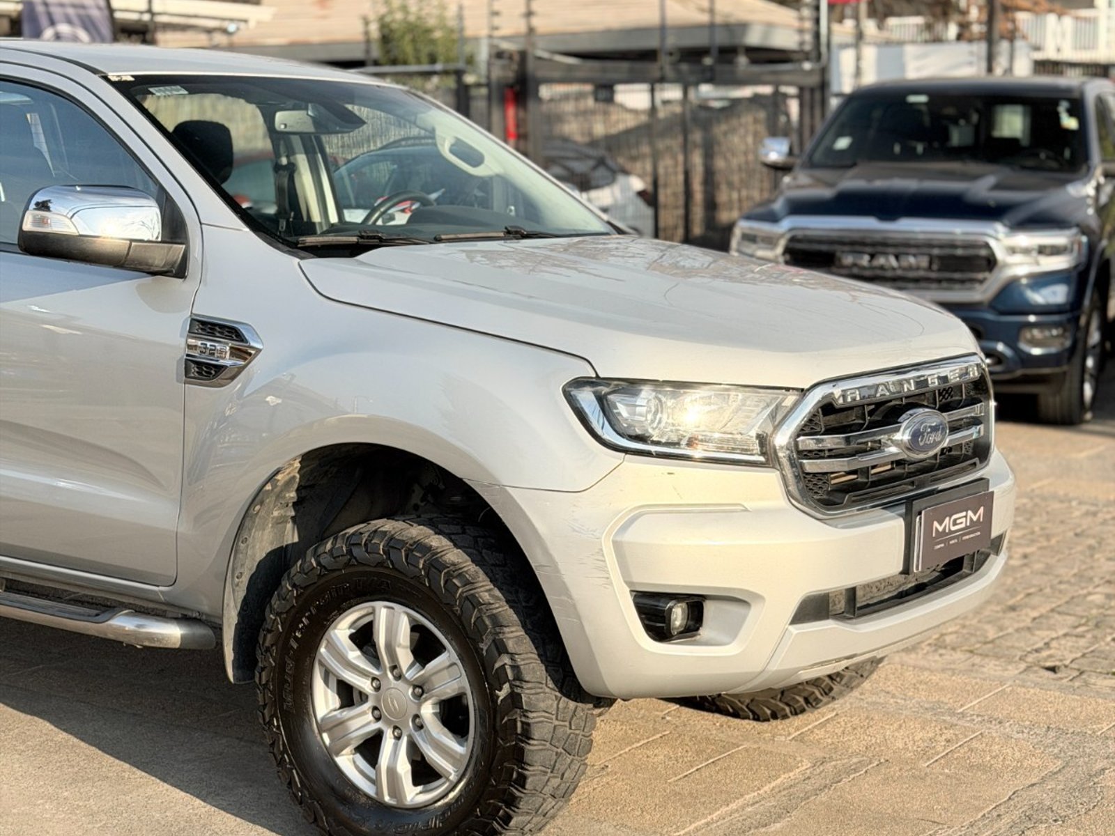 Ford RANGER 3.2 XLT 4X4 AT ¡Recién Llegado! ; ;• ; ; ; ;• ; ; ; ;• ; ;Patente 2 ; ;• ; ;PLATEADO 2021 - Foto 5 de 10