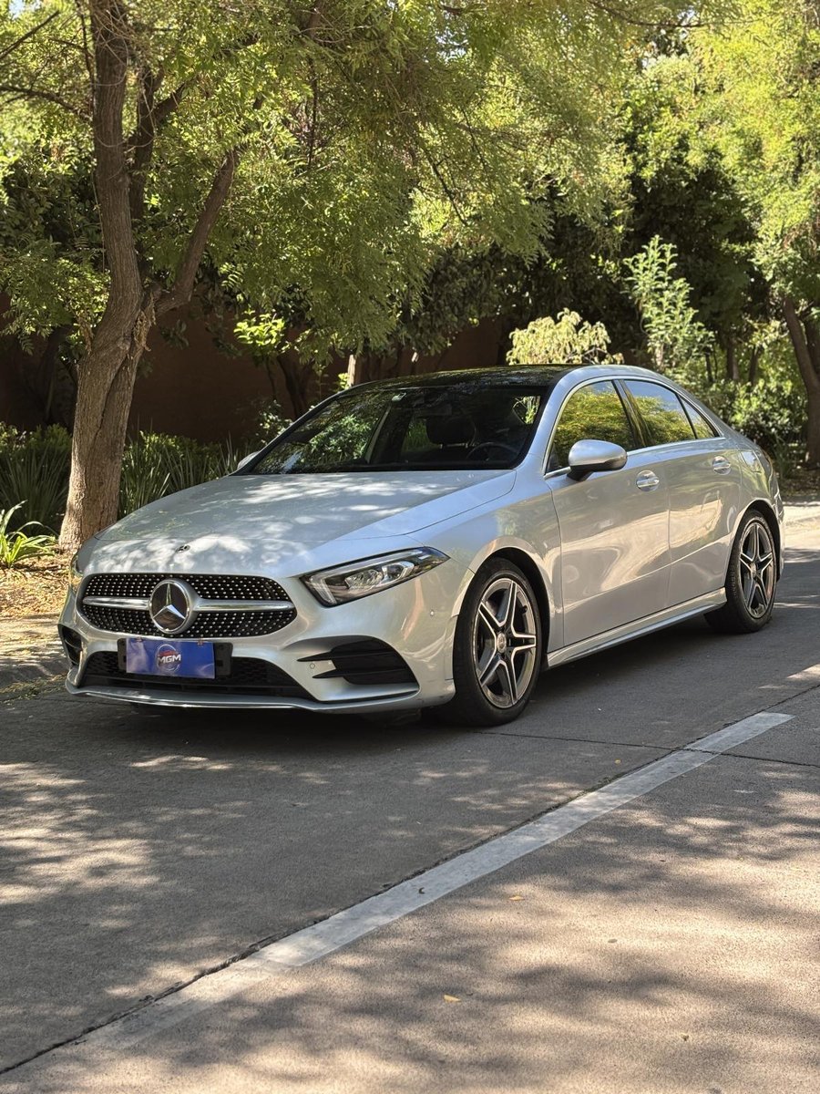 MERCEDES-BENZ A250 SEDÁN 2022 - Imagen 3 de 9