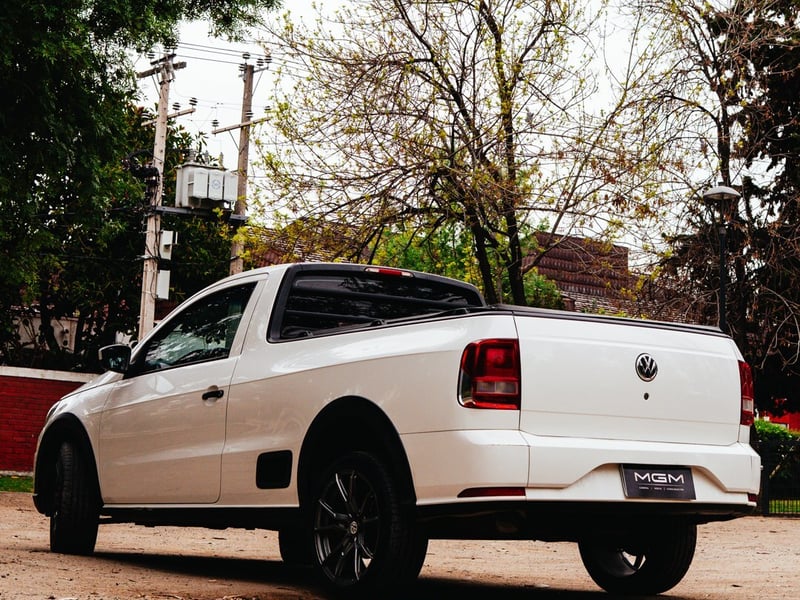 Volkswagen SAVEIRO 1.6 ¡Recién Llegado! ; ;• ; ;Patente 5 ; ;• ; ;BLANCO 2020 - Imagen 8 de 10