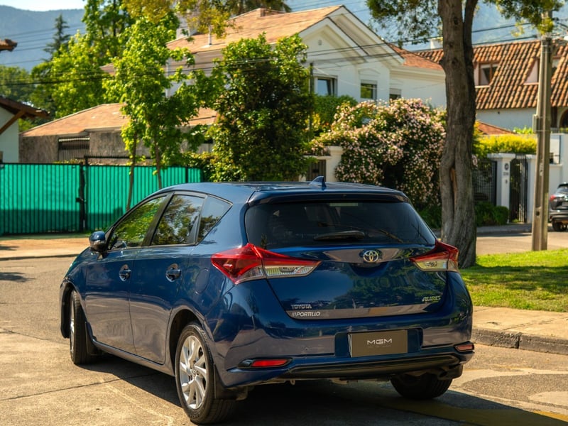 Toyota AURIS LEI 1.6 ¡Recién Llegado! ; ;• ; ; ; ;• ; ;Patente 3 ; ;• ; ;AZUL 2019 - Imagen 7 de 10